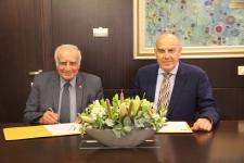 توقيع إتفاقية بين بنك القدس والمجلس الأعلى للإبداع والتميز